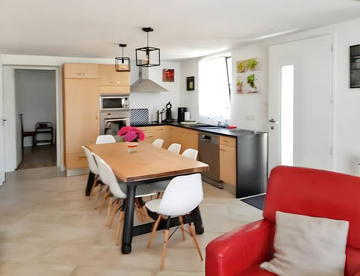 Location de vacances pour 8 personnes, avec jardin et piscine à Plougonvelin - 4