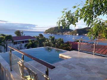 Gîte pour 2 personnes, avec piscine ainsi que vue et jardin à Terre-de-Haut