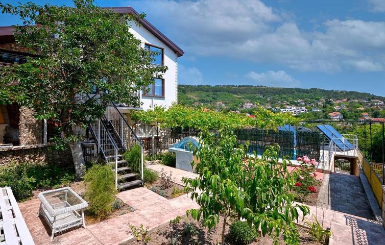 Maison d’hôte pour 17 personnes, avec vue et jardin, animaux acceptés en Bulgarie