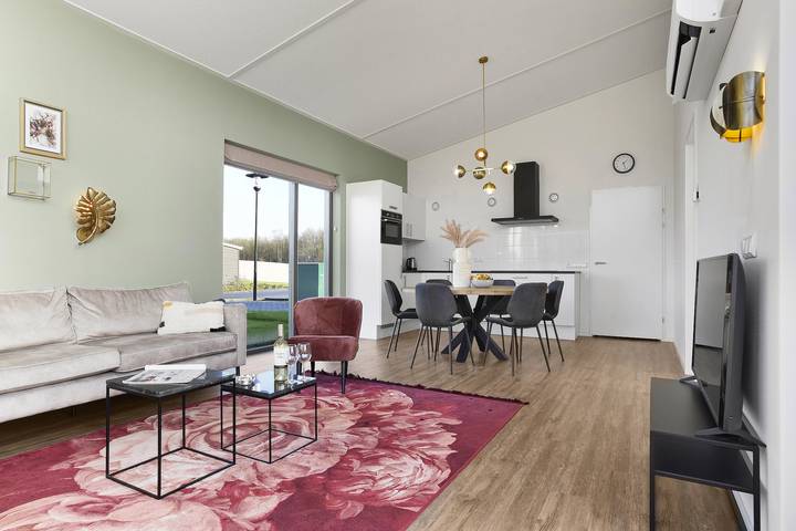 Bungalow für 6 Personen, mit Balkon/Terrasse und Terrasse sowie Sauna