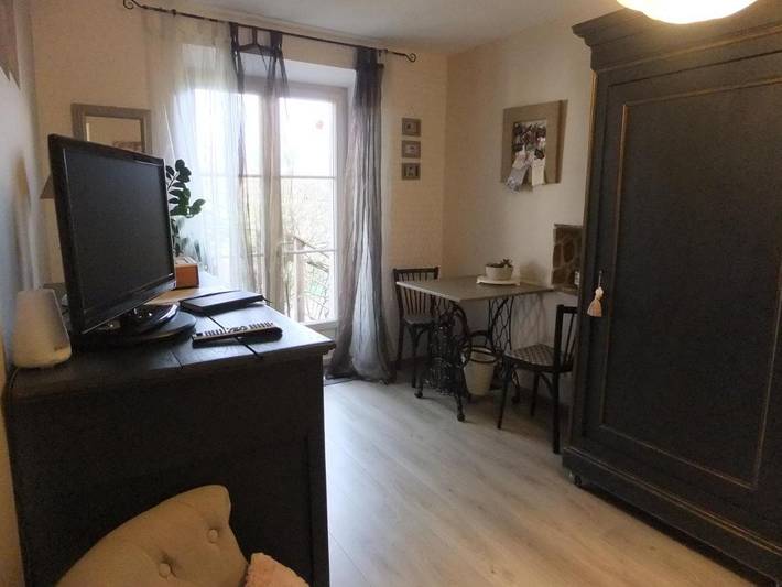 Gîte pour 3 personnes, avec jardin et vue à Châlus - 4