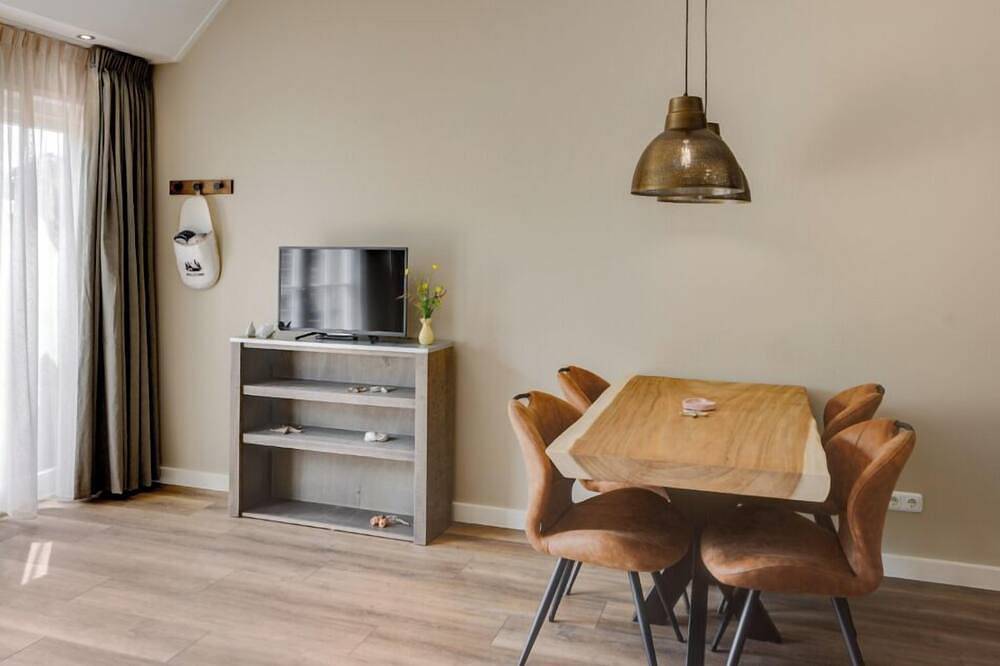 Ganze Wohnung, Hof van Maldegem appartement Weizicht, oase van rust dichtbij de zeeuwse kust. in Kortgene, Niederländische Nordsee