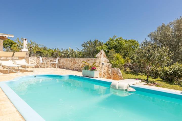 Trullo für 5 Personen, mit Balkon/Terrasse in Ostuni - 2