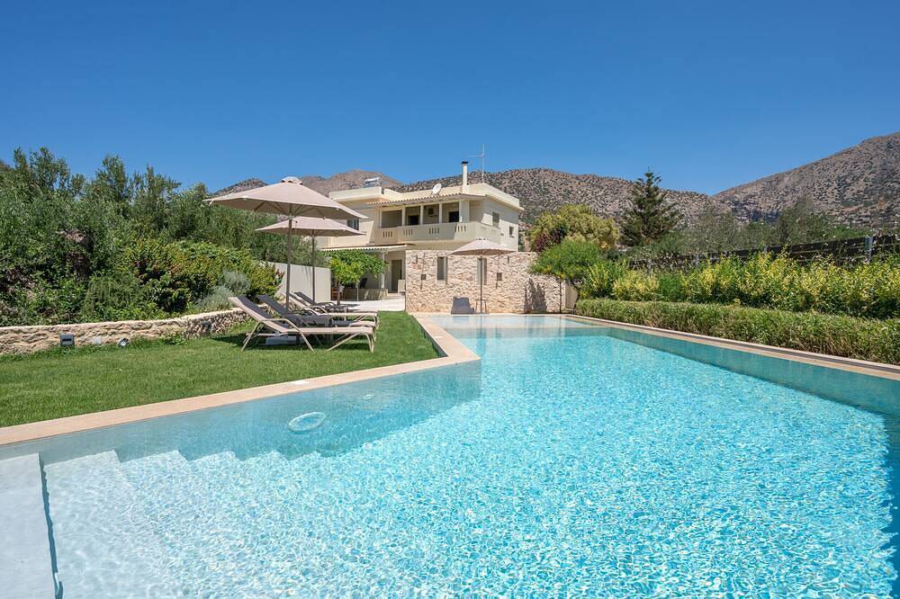 Casa vacanza a Viannos a partire da 462€ a notte