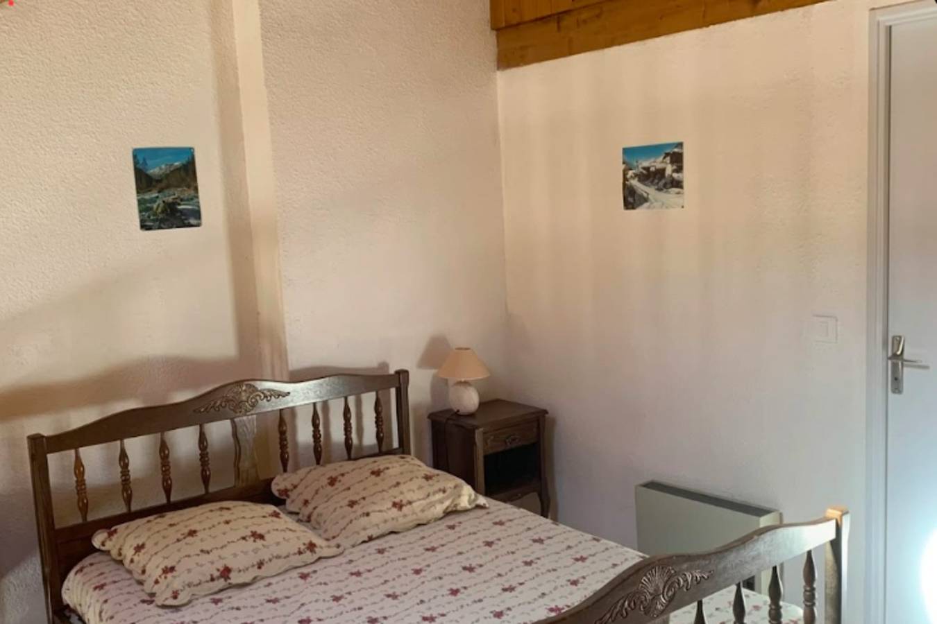 Appartement entier, Vue montagne et confort proche de Barcelonnette in Enchastrayes, Val d’Allos