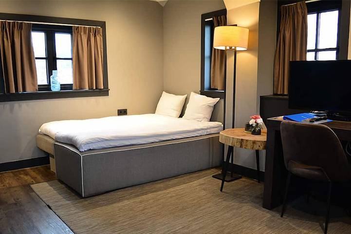 Hotel für 4 Personen - 1