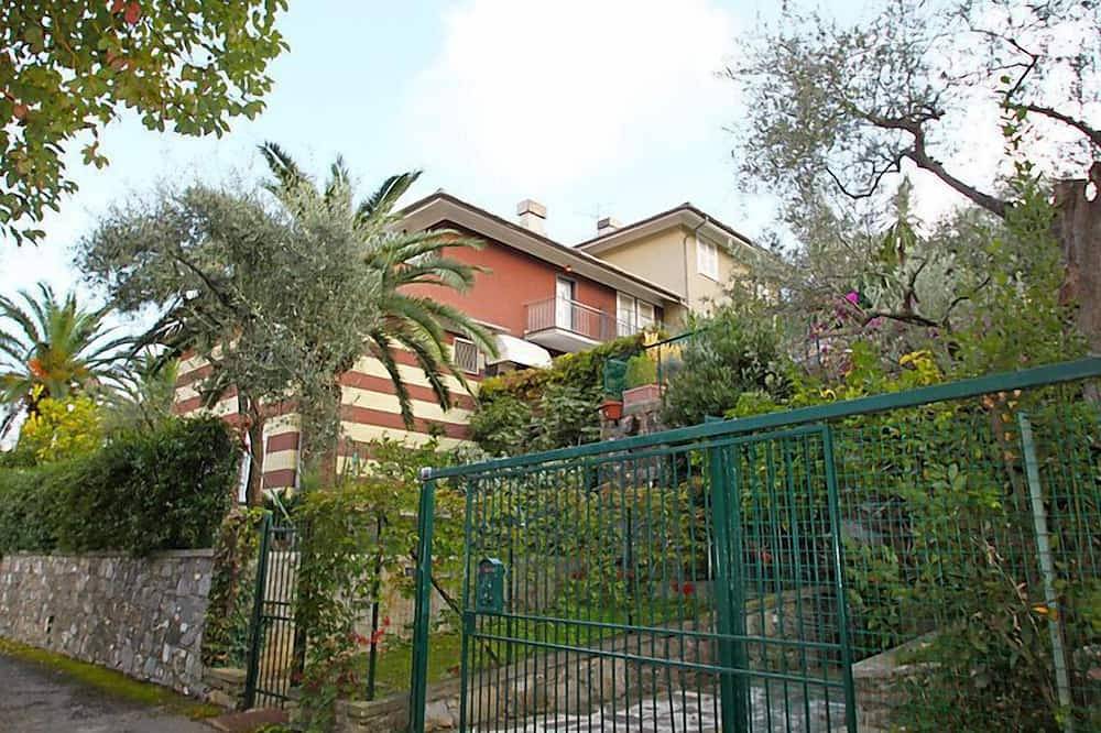 Entire apartment, Il Pigno by Interhome in Rapallo (City), Rapallo