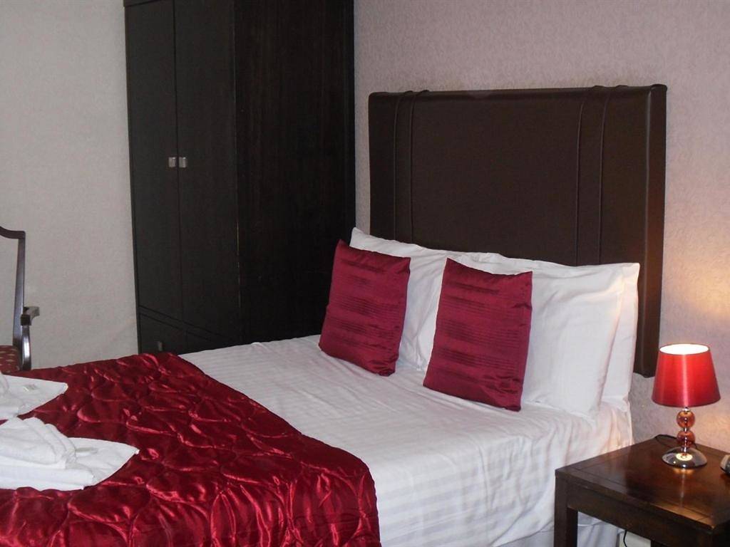 Standard Single Room with Shower in Weston-Super-Mare, North Somerset