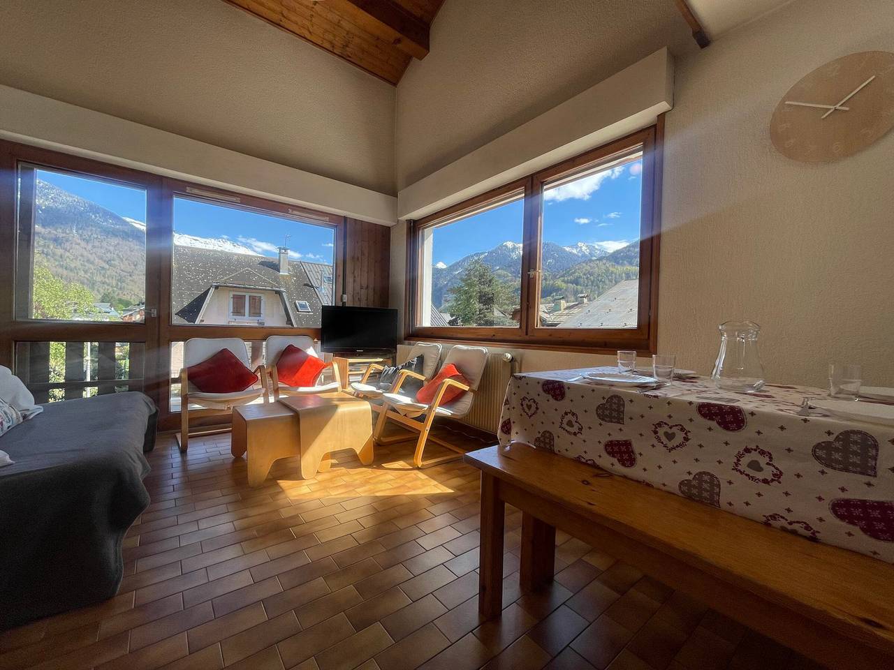 Appartement entier, Duplex familial cœur de village, animaux admis in Samoëns, Région de Bonneville