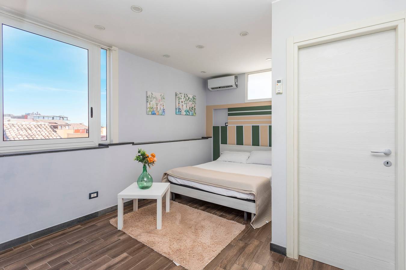Chambre 'Garibaldi - Matrimoniale' avec balcon, Wi-Fi et climatisation in Catane, Province de Catania