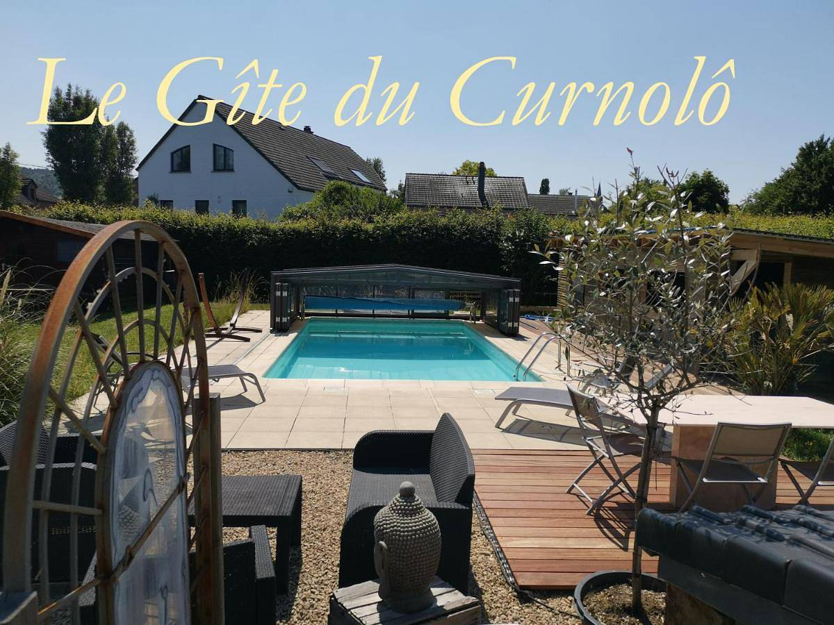 Appartement entier, Gîte coquet 2 chambres, 2 salles de douches avec piscine, spa in Namur, Région de Namur