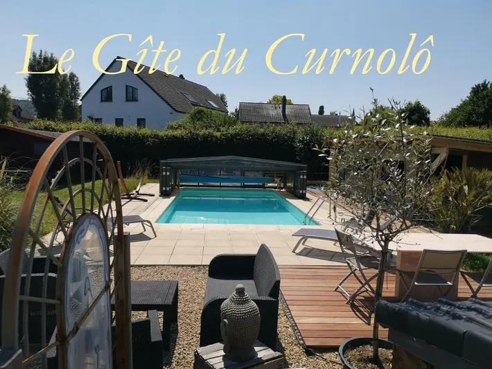 Apartamento de vacaciones para 4 personas, con piscina además de jacuzzi y jardín - 1