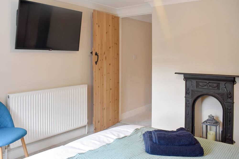 2 bedroom accommodation in Lyndhurst in Lyndhurst, Hampshire