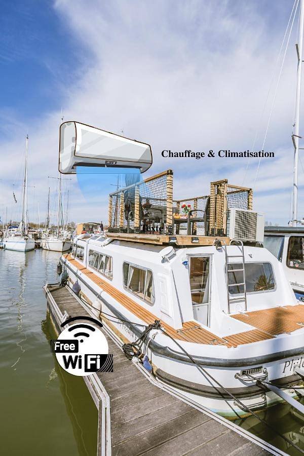 Boot für 4 Personen, mit Terrasse und Ausblick in Südfrankreich