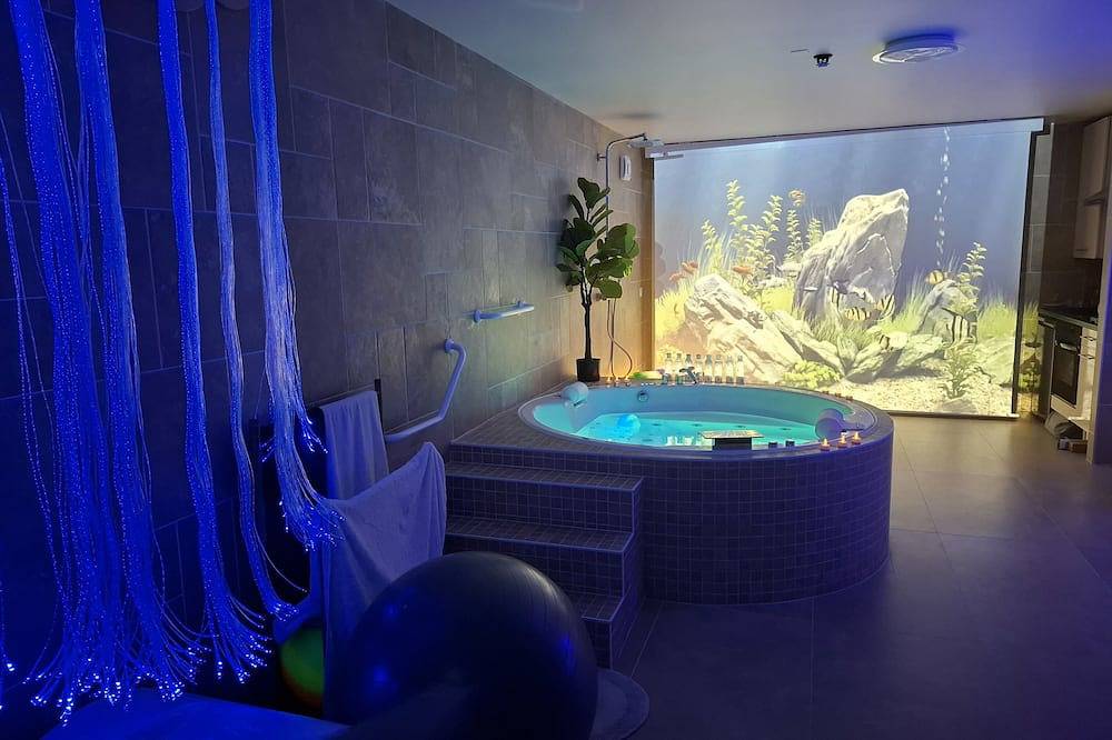 Sensori Nuit in Grand-Champ, Región de Vannes