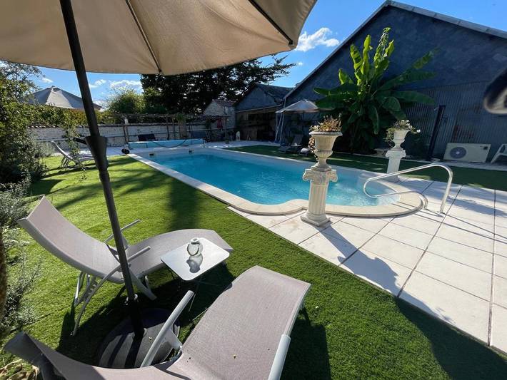 Gîte pour 2 personnes, avec terrasse et piscine à Aumagne - 3