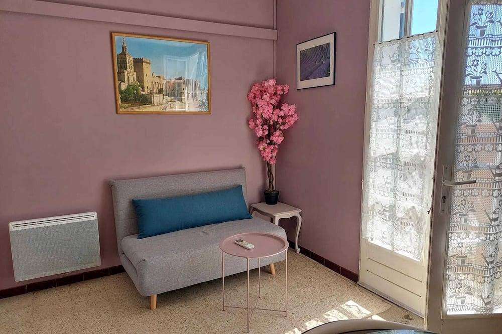 Entire apartment, Homerez - Apartment in Le Pontet in Le Pontet, Vaucluse