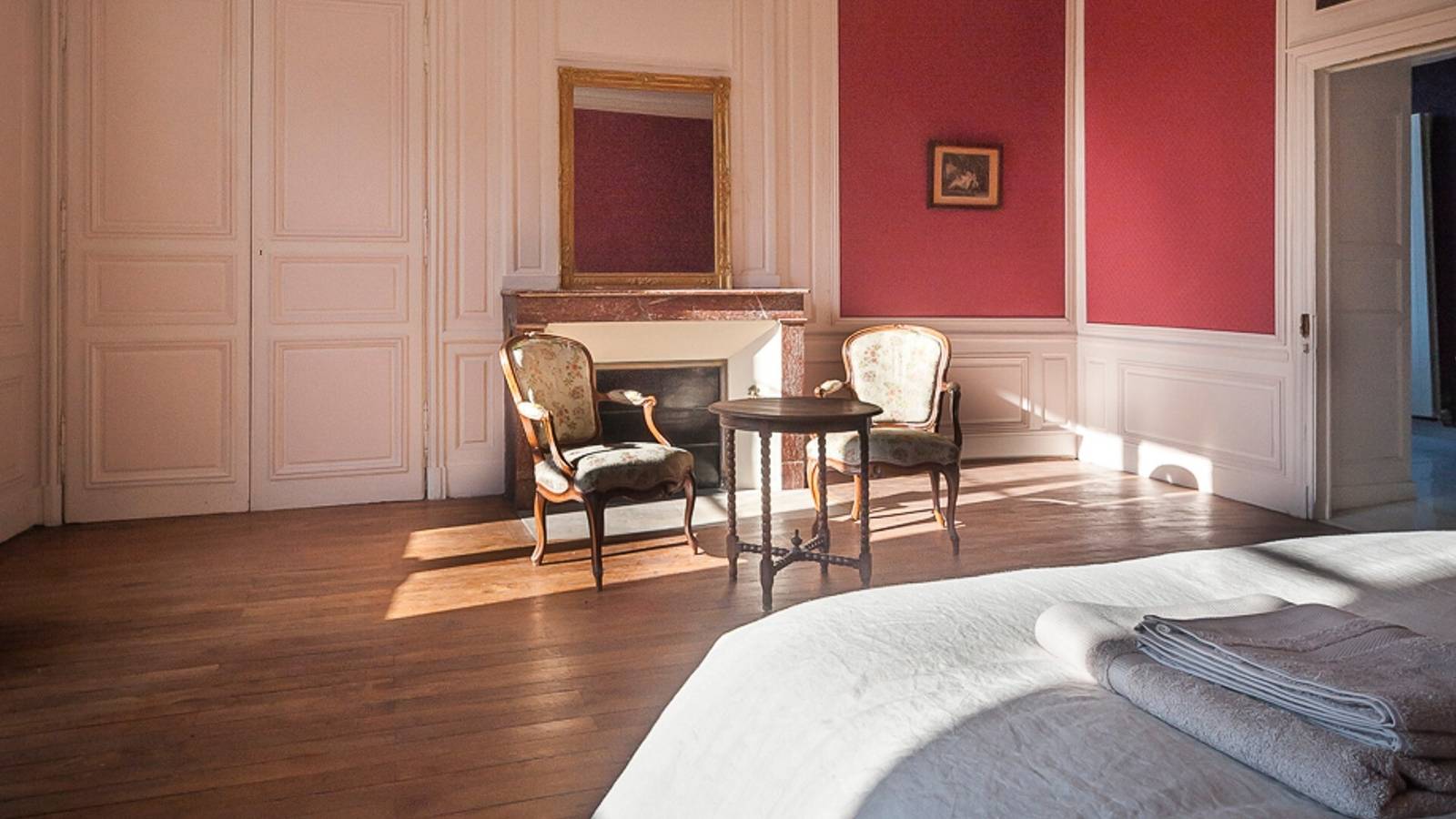 Habitación de huéspedes «Chez Diane - Afrodita» - Suite Junior exclusiva in Saint-Amand-Montrond