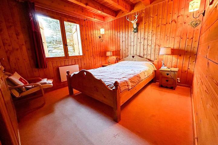 Gîte pour 16 personnes, avec jardin, animaux acceptés à Bernex - 4