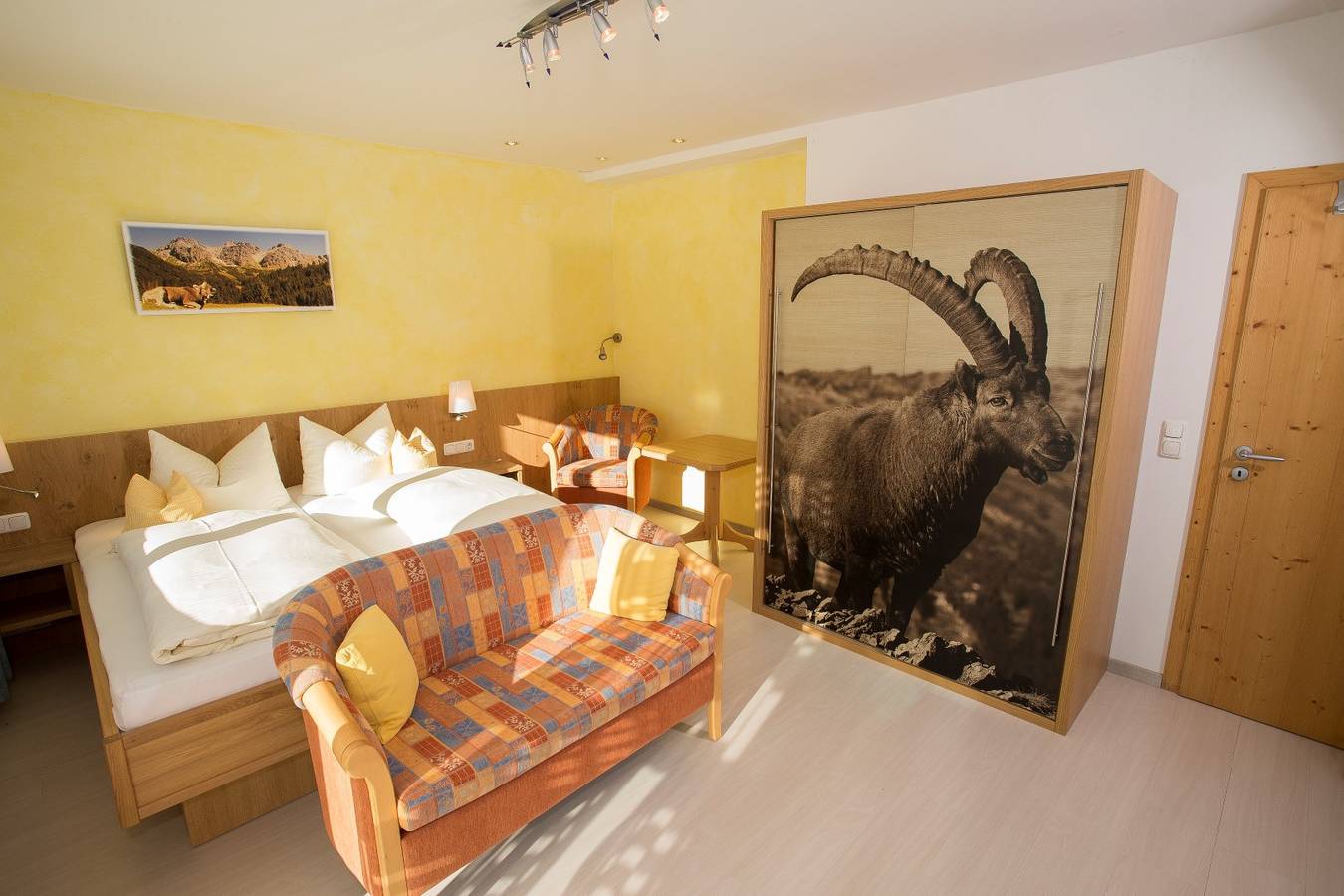 Entire apartment, Sonnenhof Ferienwohnung 14 in Mittelberg, Kleinwalser valley