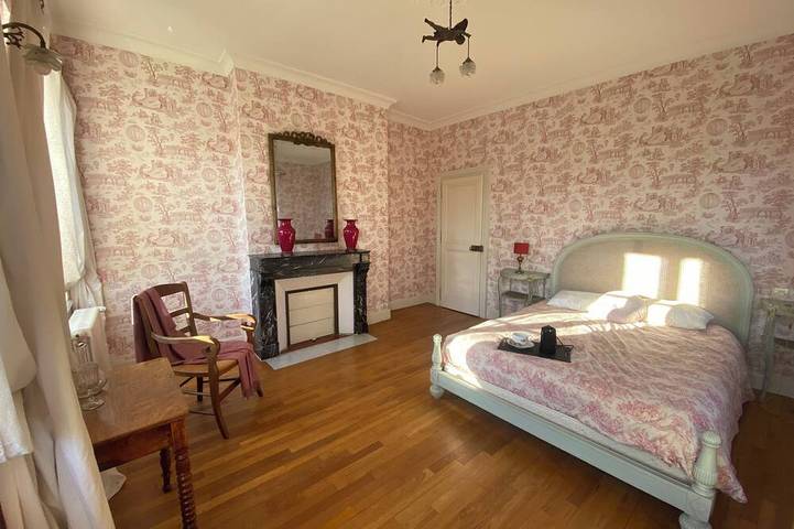 Bienvenue au château ! Authenticité, charme et calme Absolu. in Machemont, Oise