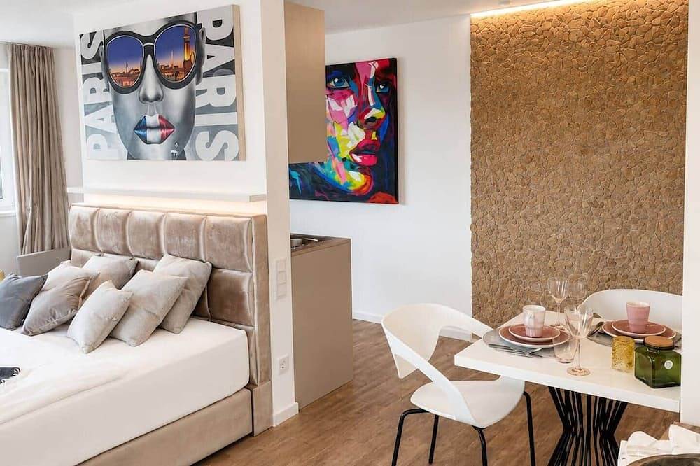 Ganze Wohnung, The Faces | Premium Studio | 207 in Berlin Schmargendorf, Berlin