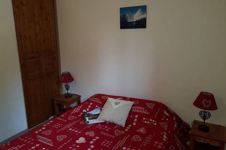 Apartamento entero, Valloire: Residencia a 5 minutos de las pistas -Piscina-sauna Apartamento 8-10 por in Valloire, Región de Saint-Jean-de-Maurienne