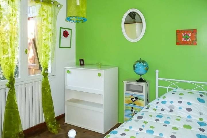 Location de vacances pour 10 personnes, avec terrasse et jardin, animaux acceptés à Peyrolles-en-Provence - 2