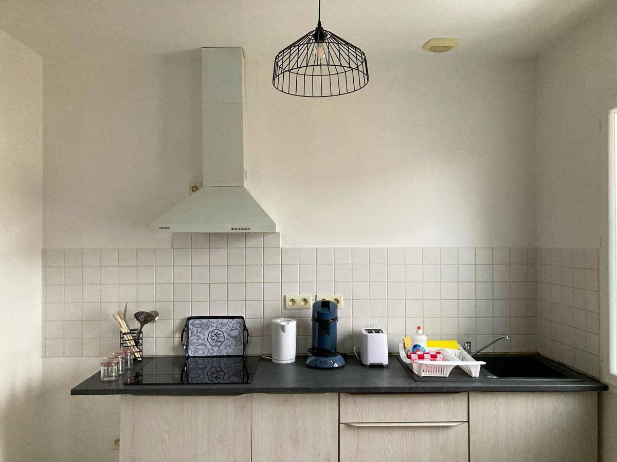 Appartement entier, Two-Bedroom Apartment in Cognac, Charente