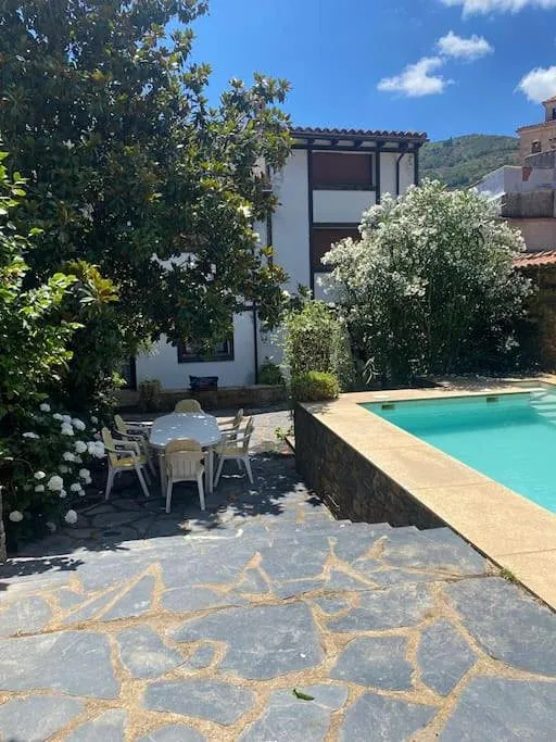 Maison de vacances pour 10 personnes, avec jardin ainsi que piscine et vue - 1