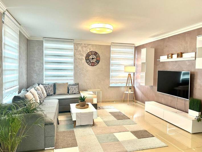 Ferienwohnung für 6 Personen, mit Balkon und Terrasse sowie Ausblick in Frankenthal