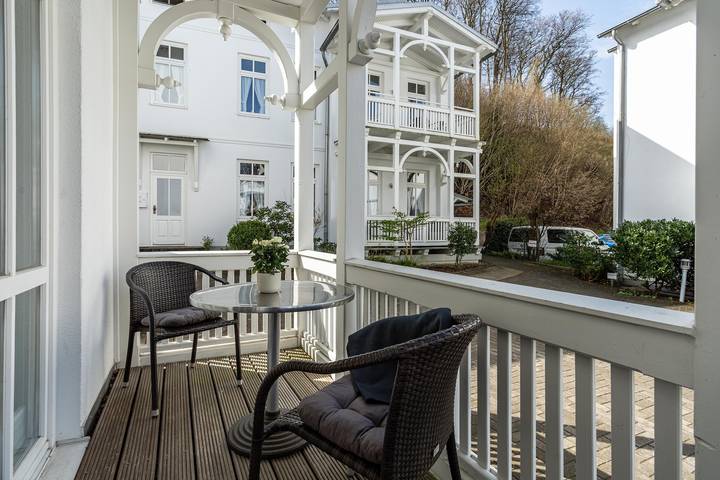 Ferienwohnung für 4 Personen, mit Balkon in Binz - 2