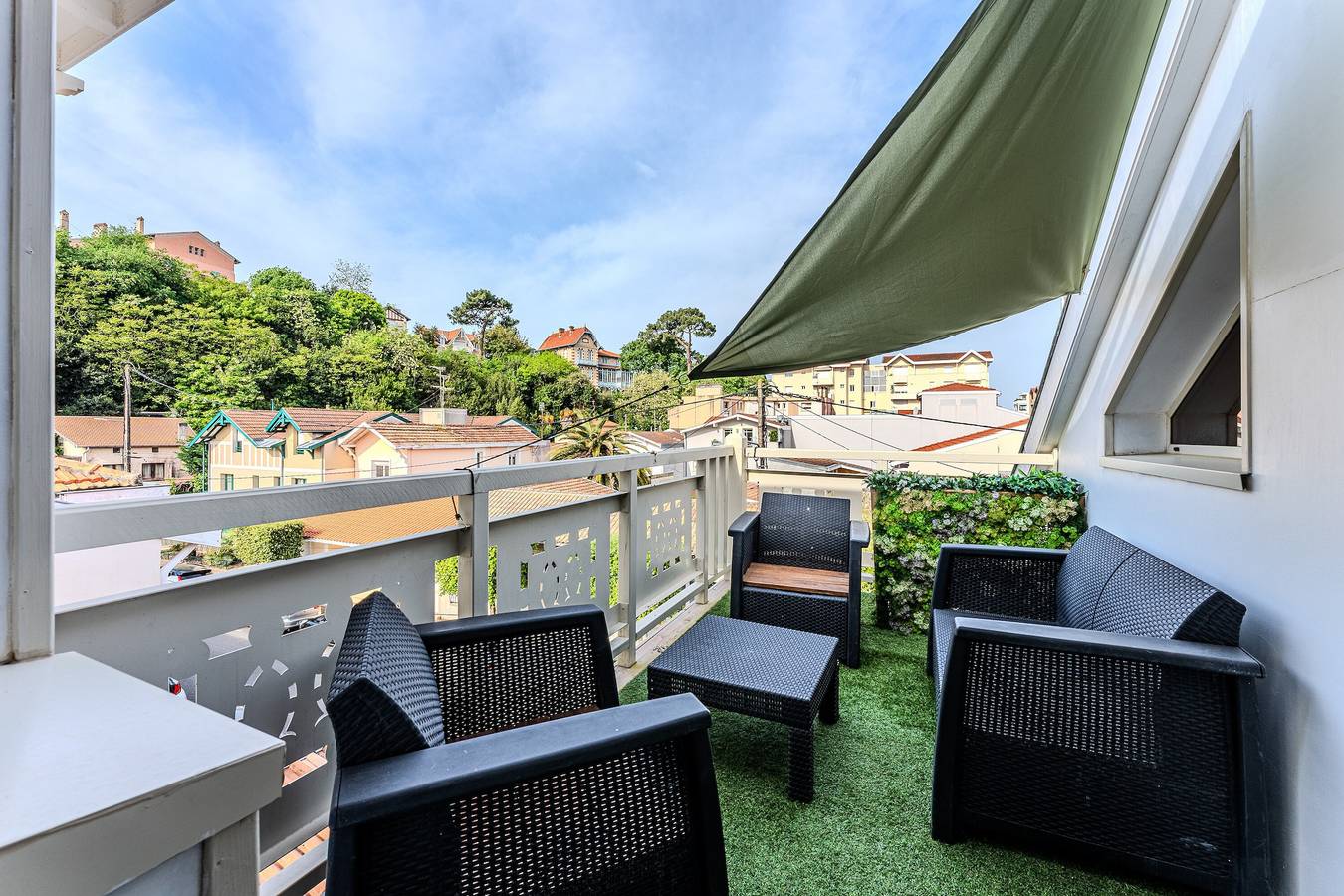 Appartement entier, Arcachon – Appartement 8 pers, Terrasse panoramique, A/C, ascenseur privé, à deux pas de la plage in Arcachon, Région d'Arcachon