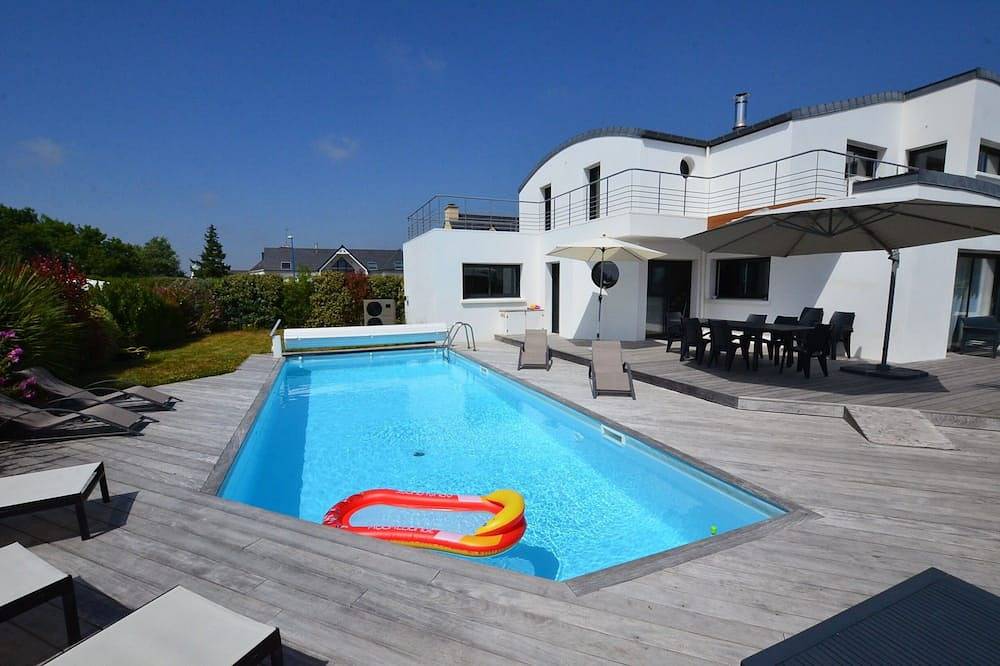 Magnifique villa 4 * avec piscine Chauffee Des mi Mai, terrasse vue mer in Doëlan, Clohars-Carnoët