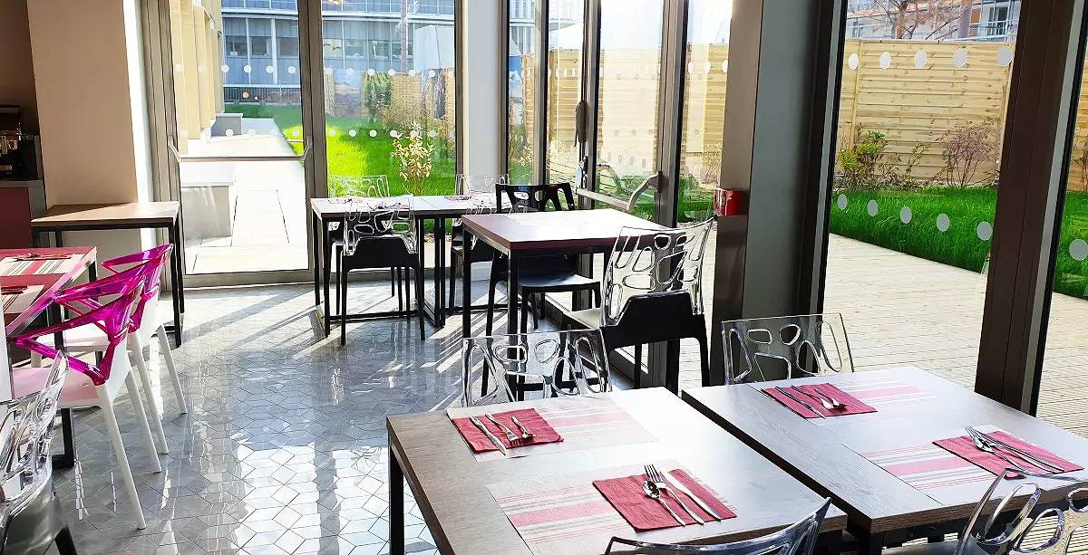 Studio entier, Junior Suite 6 personnes in Bordeaux, Région de Bordeaux