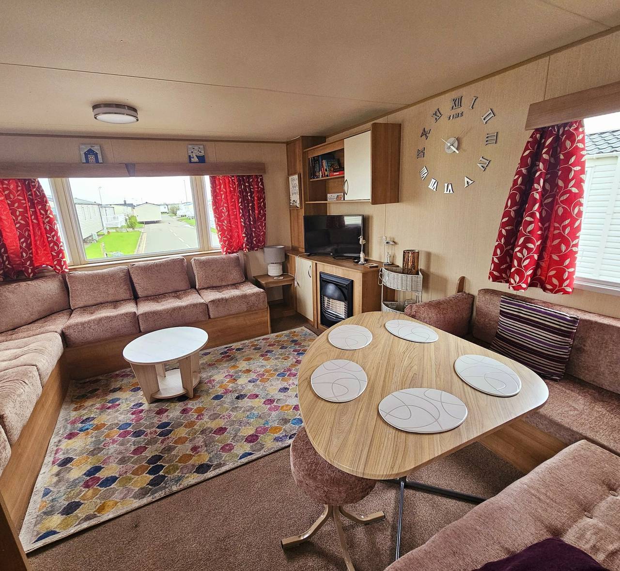 3 Bed Caravan Sleeps 6 with Parking in Rhyl, Denbighshire