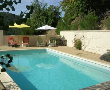Gîte pour 5 personnes, avec jardin ainsi que balcon et piscine dans Lozère