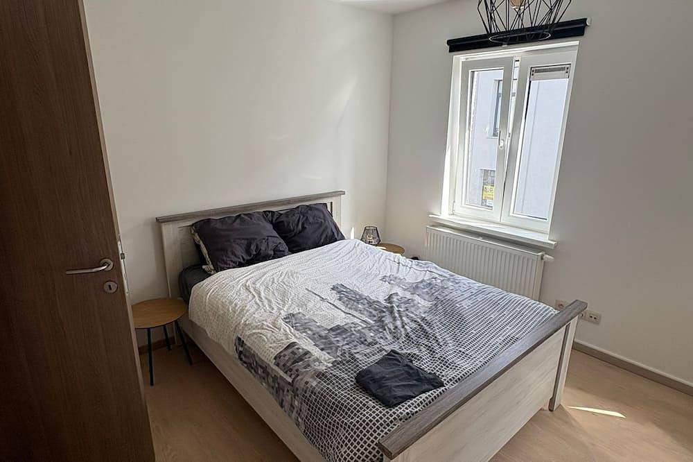 Cozy house close to some cities, for foreign workers in Hamme, Ostflandern