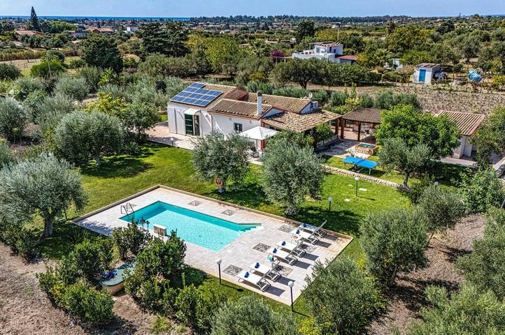 Villa per 6 persone, con giardino in Santa Maria del Focallo