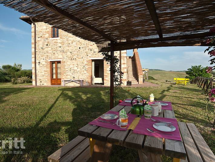 Ferienhaus für 6 Personen, mit Terrasse und Balkon/Terrasse