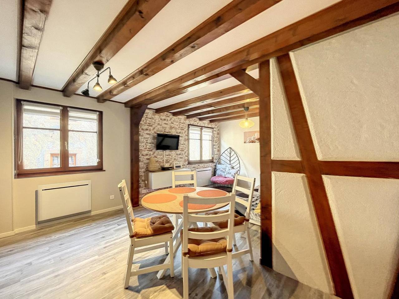 Apartamento entero, Apartamento Aux-Deux-Tours en el corazón de Riquewihr in Riquewihr, Parque natural regional de los Ballons des Vosges