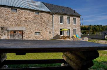 Gîte pour 6 personnes, avec terrasse à Rimeize (Lozère)