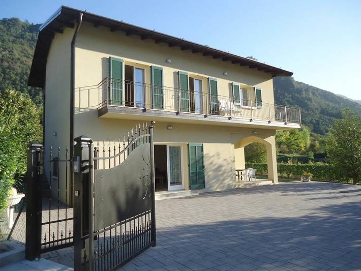 Casa vacanza per 6 persone, con panorama e giardino - 1