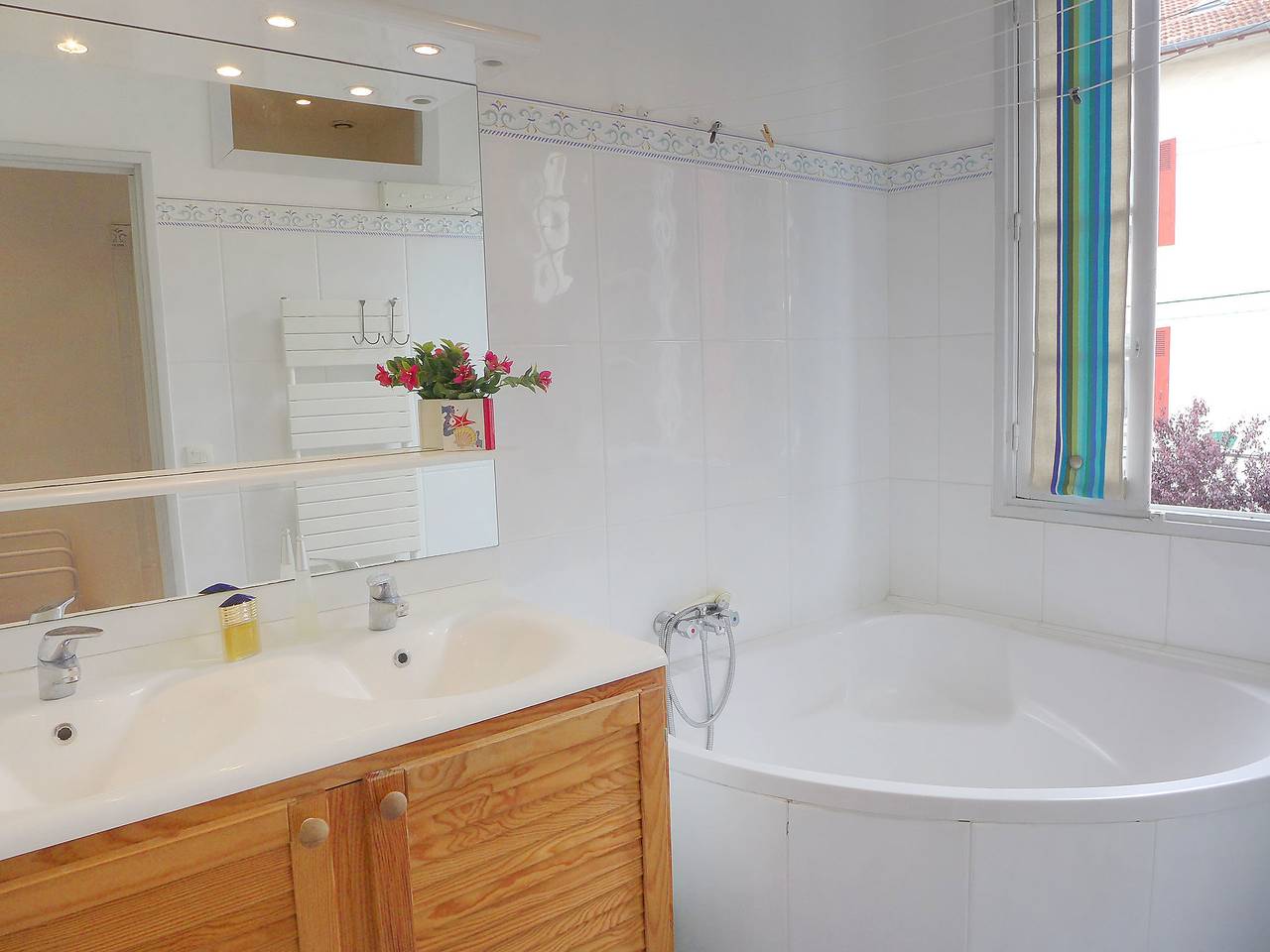 Entire apartment, Orpia in Saint-Jean-de-Luz, Bayonne region