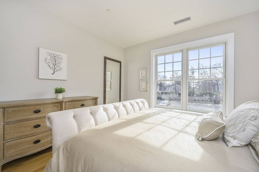 Ganze Wohnung, Luxus-Eigentumswohnungen im Herzen von Harwich Port! 5 Personen, tierfreundlich, Klimaanlage, modernes Küstendekor! in Harwich Port, Harwich