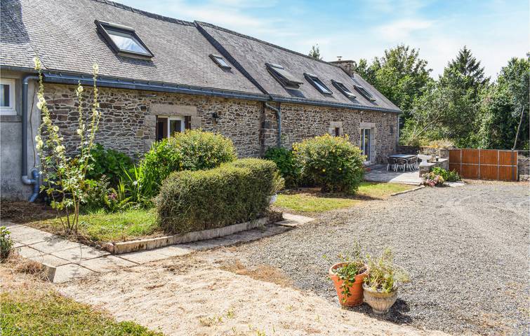 Location de vacances pour 10 personnes, avec terrasse ainsi que jardin et vue, animaux acceptés à Plouézec - 3