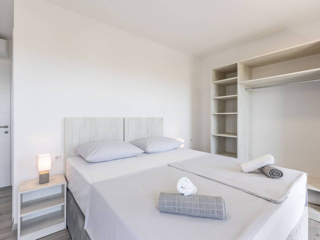 Villa Bonce - Five Bedroom Villa with Private Swimming Pool in Kastel Luksic, Kaštela