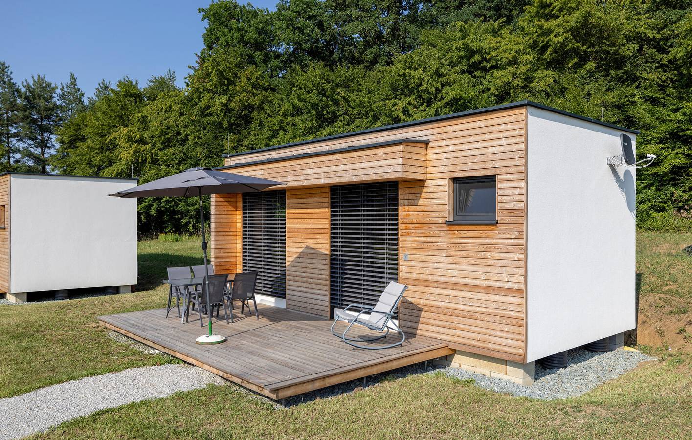 Wohnwagen für 4 Personen mit Terrasse in Südburgenland