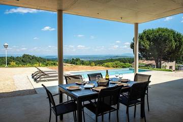 Cottage pour 6 personnes, avec piscine à Lablachère