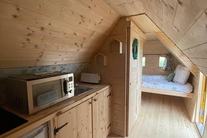 Cabane, hébergement insolite, tout confort jusqu'à 3 personnes in Vignot, Région de Commercy